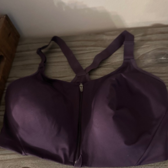 All in Motion Gently Used 40DD (Runs Small)  Full Support Sports Bra in Purple - Picture 4 of 8
